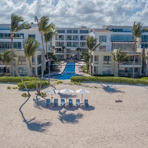 Costa Atlantica Beach Condo